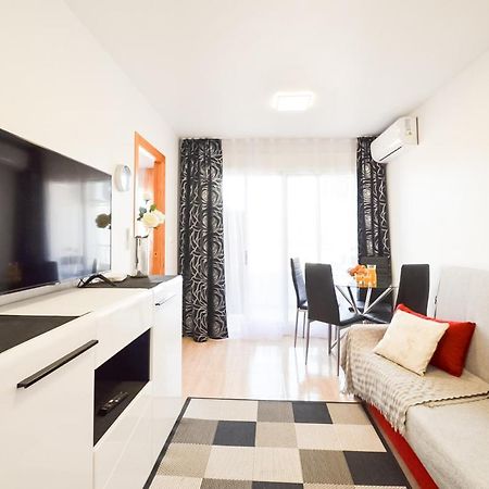 Schoene Wohnung Mit Pool , Wi-Fi Und Privat Garage Torrevieja Ngoại thất bức ảnh