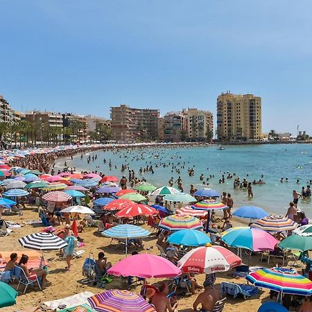Schoene Wohnung Mit Pool , Wi-Fi Und Privat Garage Torrevieja Ngoại thất bức ảnh