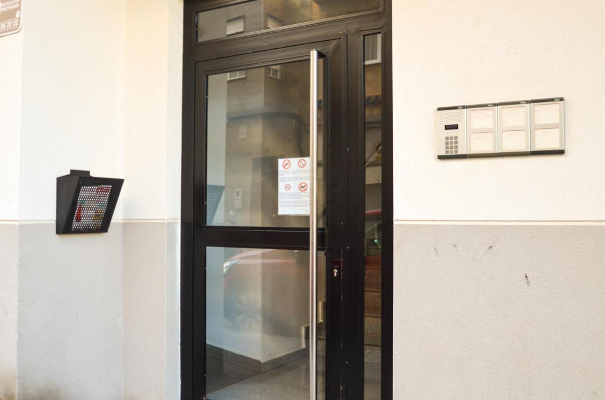 Schoene Wohnung Mit Pool , Wi-Fi Und Privat Garage Torrevieja Ngoại thất bức ảnh